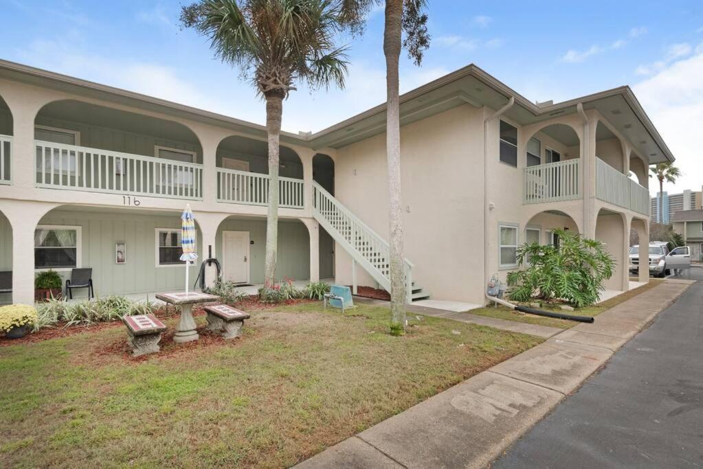 Renovated Ocean Escape Condo-11 Pools-community Beachhouse Bar * Panama City Beach