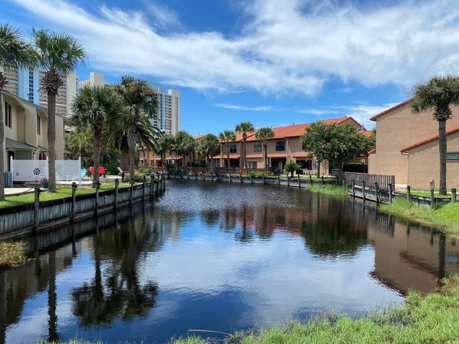 Apartment Renovated Ocean Escape Condo-11 Pools-community Beachhouse Bar Panama City Beach